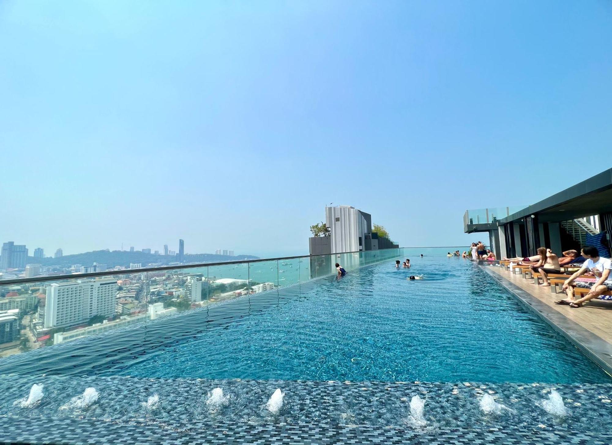 Sea View Pattaya Beach @The Base Central Pattaya Extérieur photo